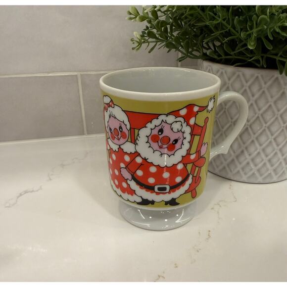 VTG Mr. and Mrs. Claus Christmas Footed Mug - Picture 9 of 9